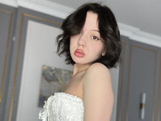 camgirl fingering pussy EvelinWood