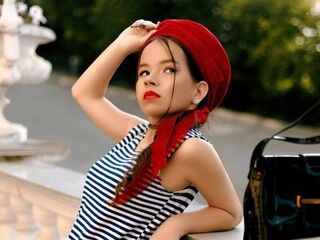 fingering camslut FreedaBoynton