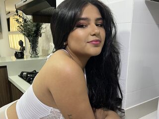 camgirl masturbating GracieLoo