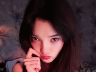 naked cam girl masturbating with vibrator IngerTycer