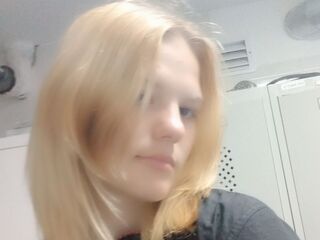 camgirl chatroom IzettaRambousek