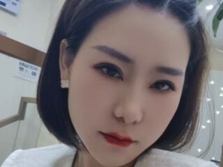 naked camgirl photo JelenaBeIIa