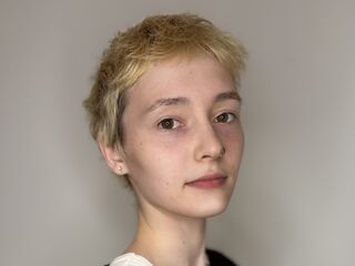 camwhore picture JenelleBarette