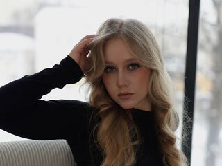 hot strip tease webcam JennieEstrela