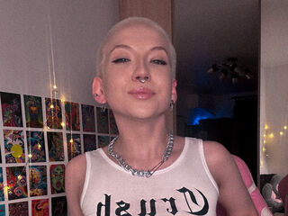 camgirl playing with sex toy JoyceTreier