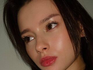 jasmin cam model JunePlumer