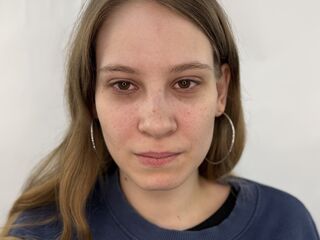 beautiful webcamgirl KendallWhitham