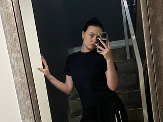 free cyber sex KiraBentley