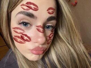 beautiful girlcam LatoyaMaccarino
