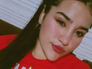 masturbating camgirl LausConnor