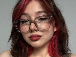 hot naked cam girl LessyGrayce