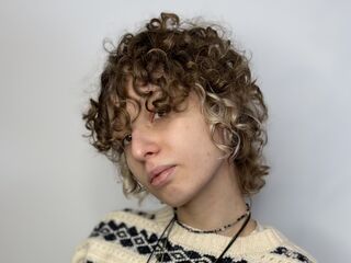 hot cam girl masturbating with dildo LilianHasegawa