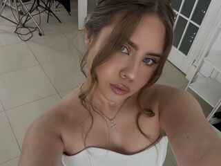 cam girl showing tits LilianVanarsdale