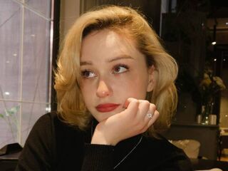 free live webcam sex LilithYongi