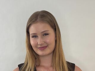 naughty webcamgirl LillieTumminia