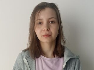 camgirl masturbating with sex toy LindaParkins