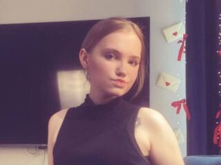 kinky webcam photo LoraKen