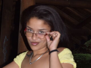 naked girl with webcam masturbating with dildo LunaRuselly