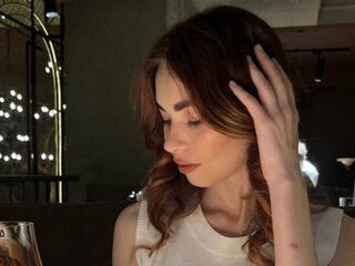 hot girl webcam video LuxeLina