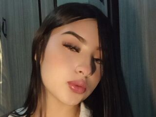 beautiful girl webcam MadelynFabbro