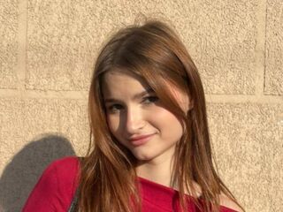 camwhore live MadelynWealer