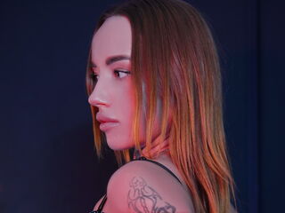 erotic webcam MagicalYana