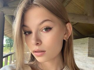 adult live webcam MaidaKirakosyan
