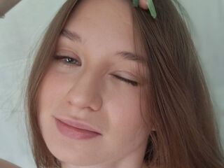 girl fingering bald pussy MargoValli