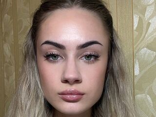 naked webcam girl MellieSchultze