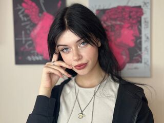 topless webcamgirl MildredFollin