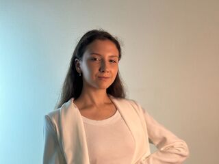 free adult cam MonetPregler