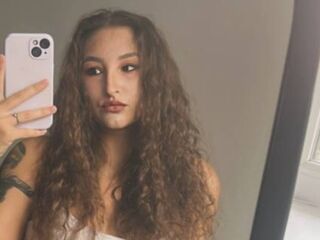 cam slut photo NicholMikrot