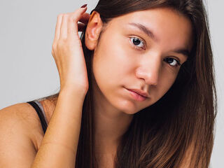 topless webcamgirl NoeliaZiler