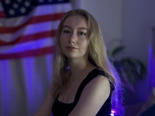 naked camgirl RebekcaMayson