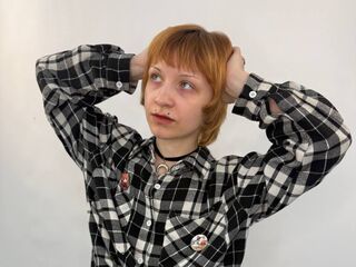 camgirl playing with dildo RutheMcclure