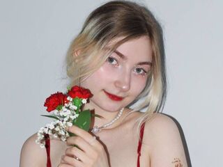 naked webcamgirl video SandaPlocek