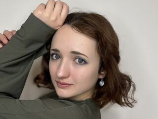 webcam bitch chatroom SaundraTowler