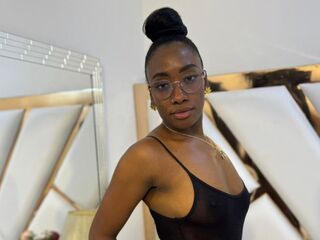 streaming live cam SelenaHadid