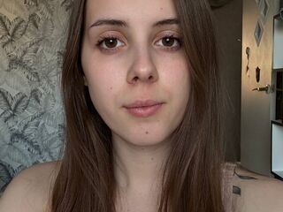 camslut fingering shaved pussy TaliaSpong