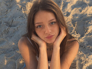 online chat TannaThurber