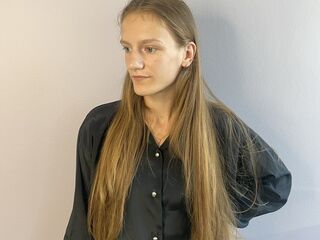 web chat TatumNeild