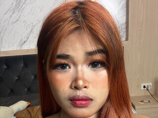 naked camgirl ThaiiTwix