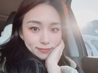 camgirl photo ZhiYue